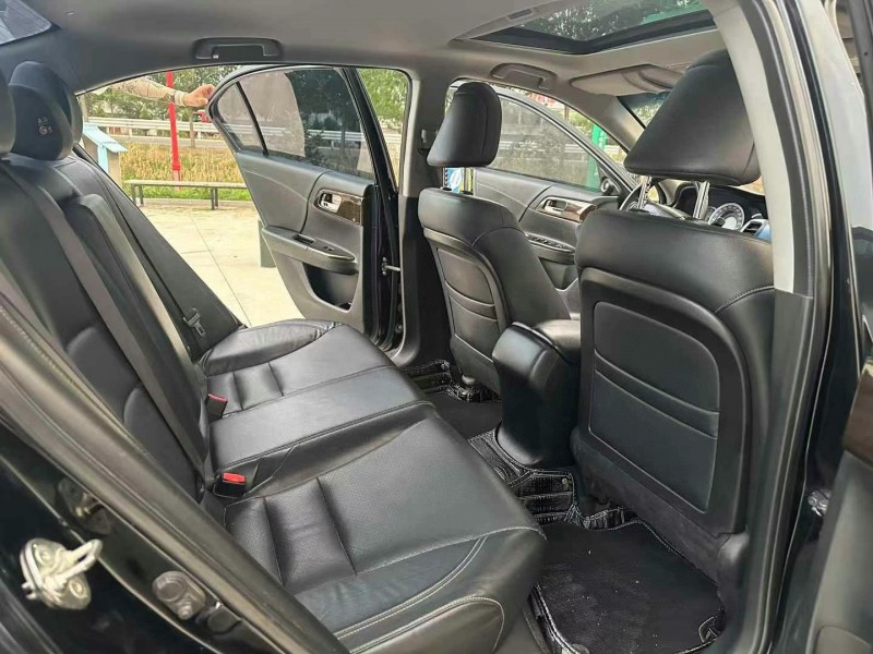 徐州14年本田雅阁6