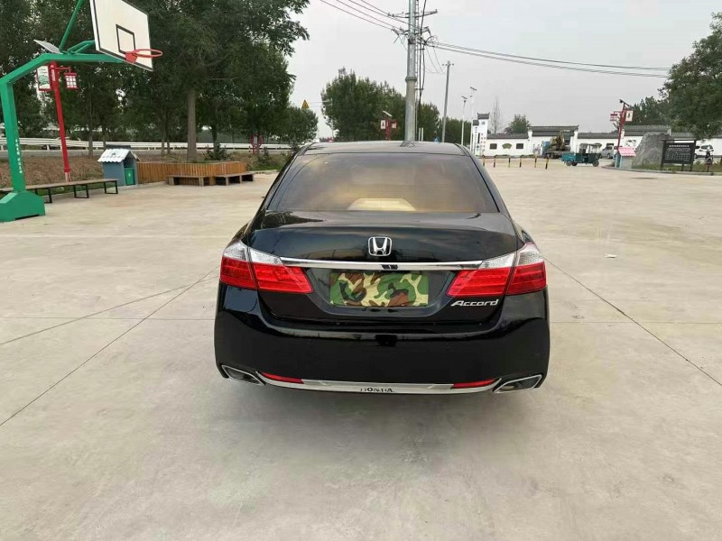 徐州14年本田雅阁9