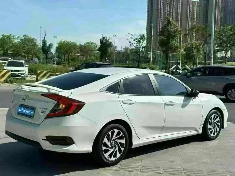 东莞21年本田思域8