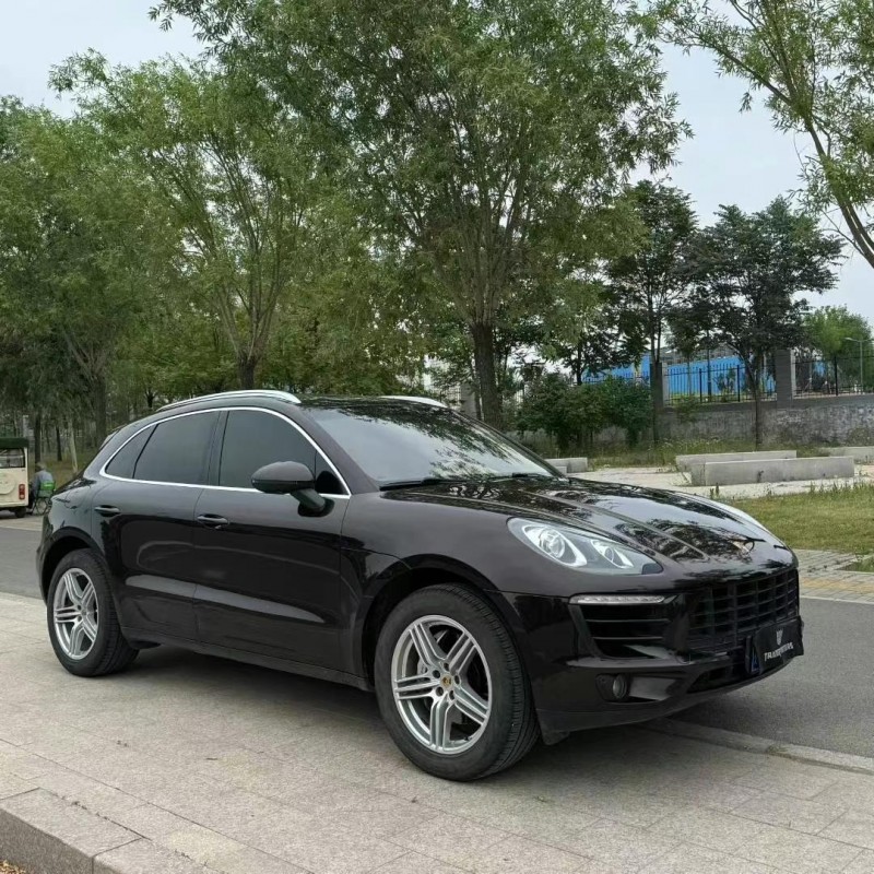 東營15年保時捷Macan2