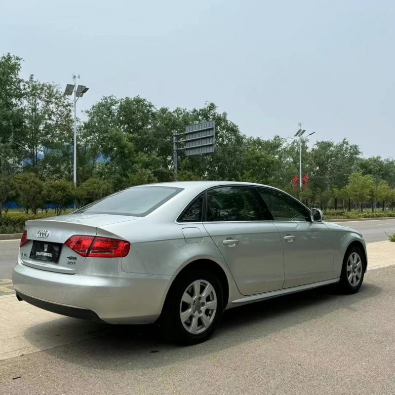 泰安12年奧迪A4L9