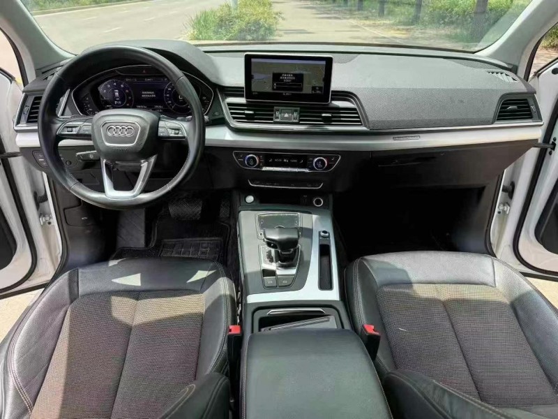 枣庄19年奥迪Q56