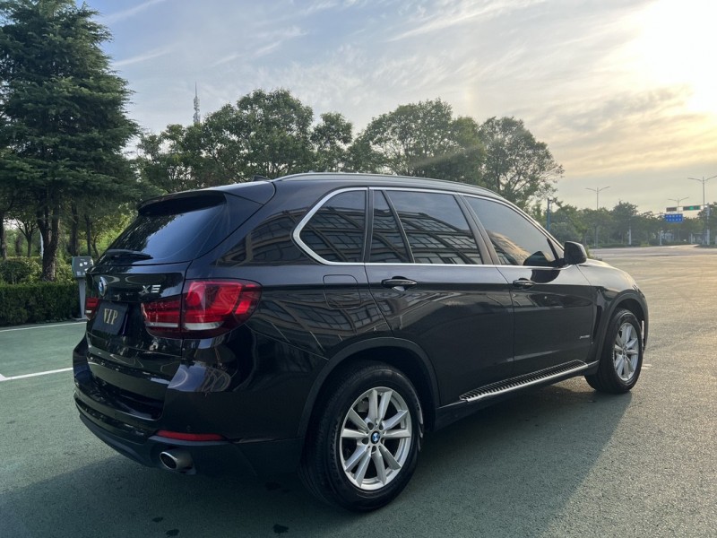 盐城18年宝马X59