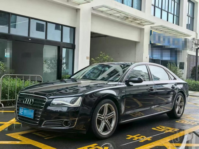 深圳12年奥迪A8L2