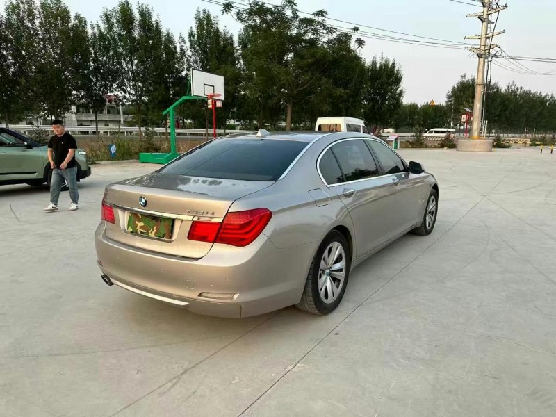 徐州12年宝马7系8