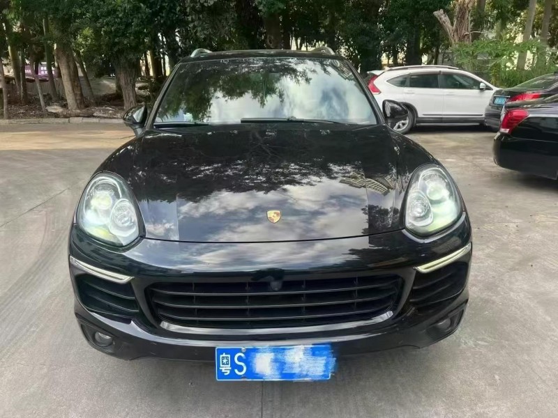 深圳18年保時捷卡宴1