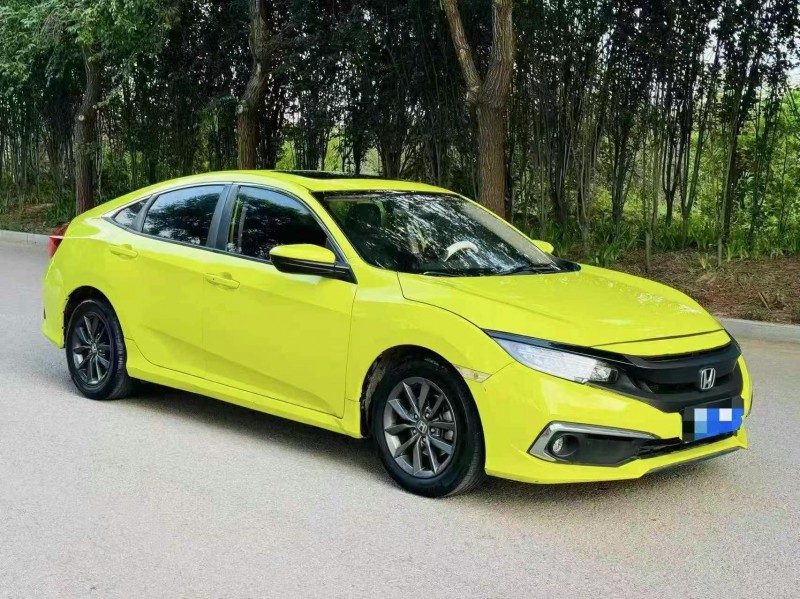 青岛19年本田思域2