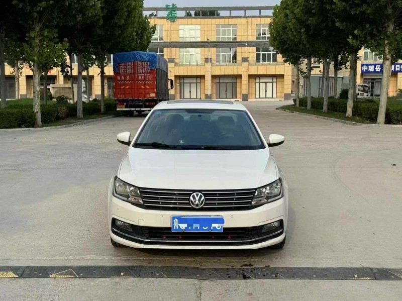 淄博16年大众朗逸1