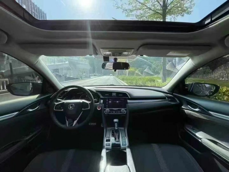 深圳21年本田思域5