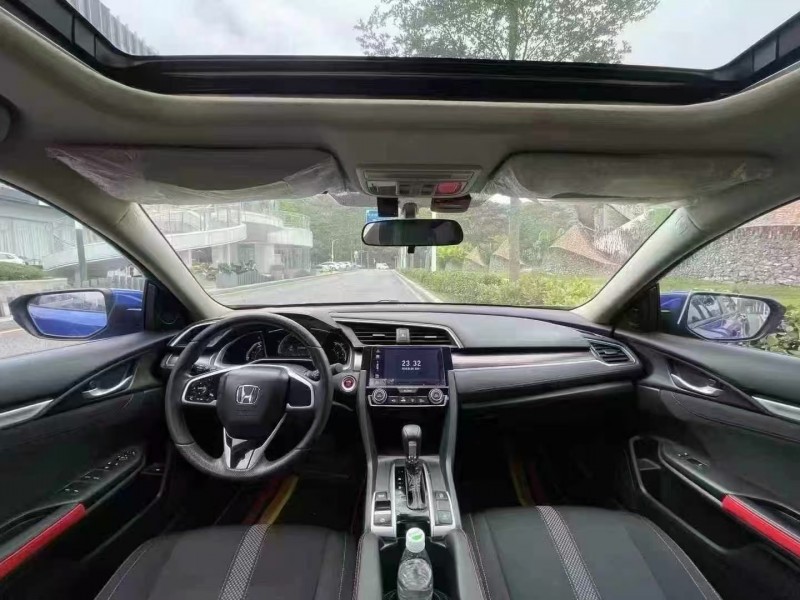 深圳21年本田思域4