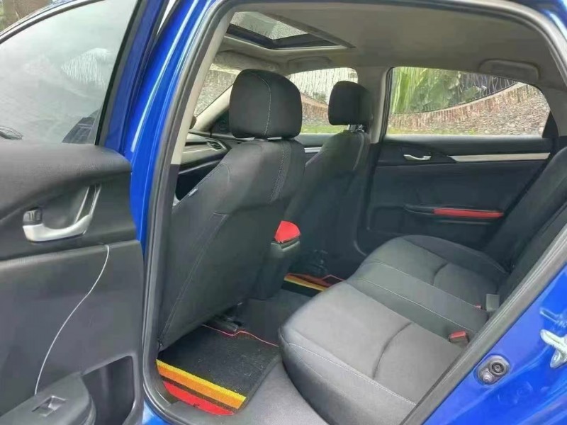 深圳21年本田思域5