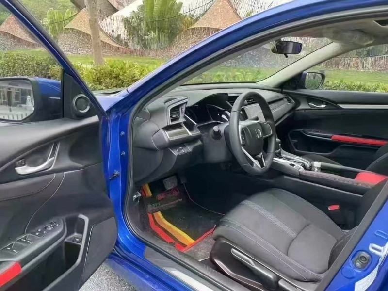 深圳21年本田思域6