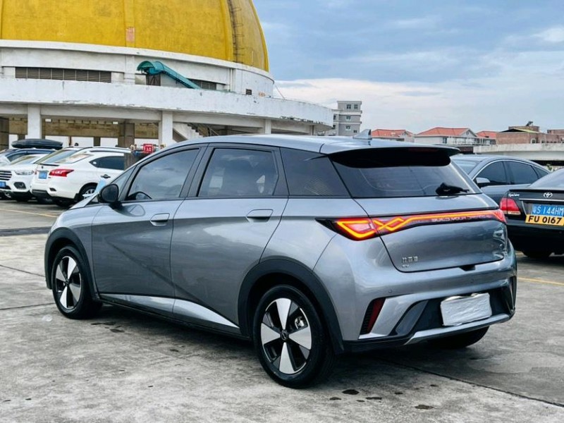 东莞24年比亚迪海豚7