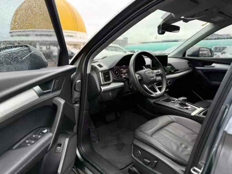 广州21年奥迪Q58