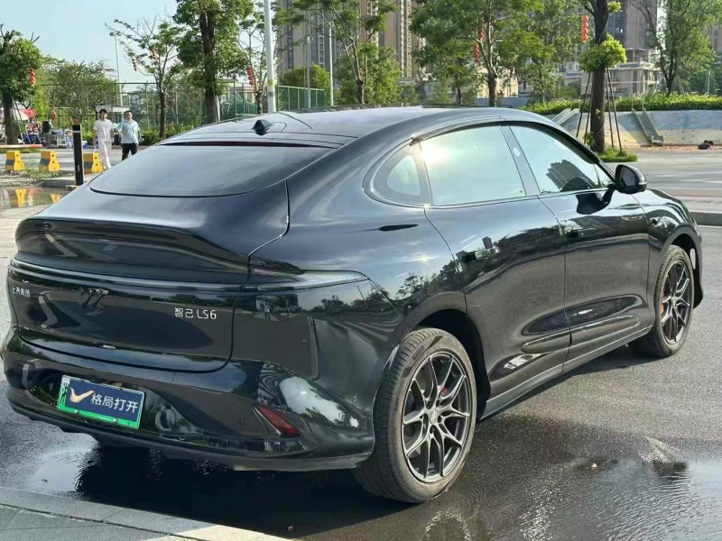 東莞24年智己LS67