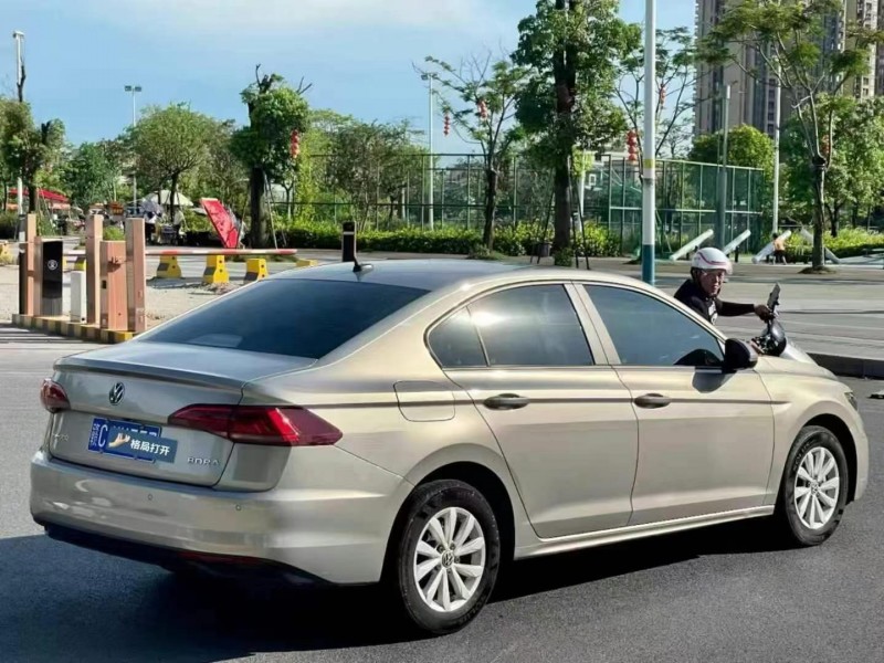 東莞22年大眾寶來8