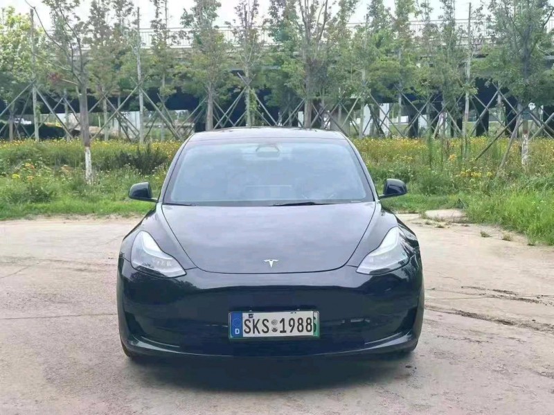 青島23年特斯拉MODEL 31