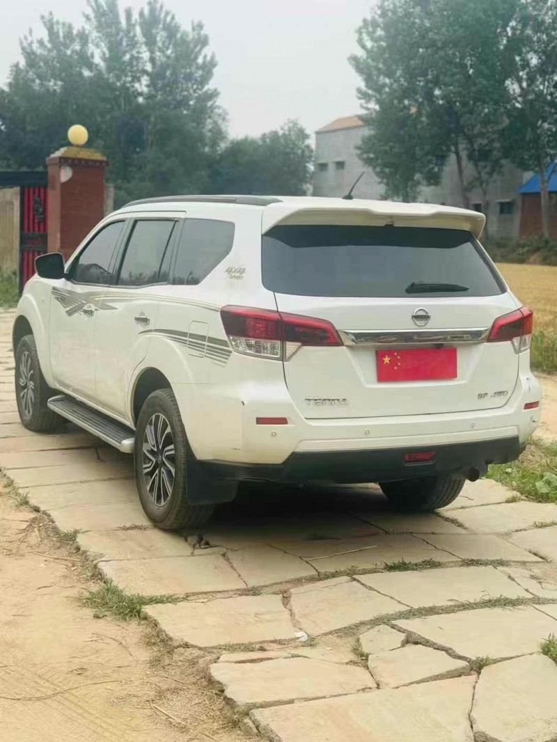 鶴壁19年日產途達4