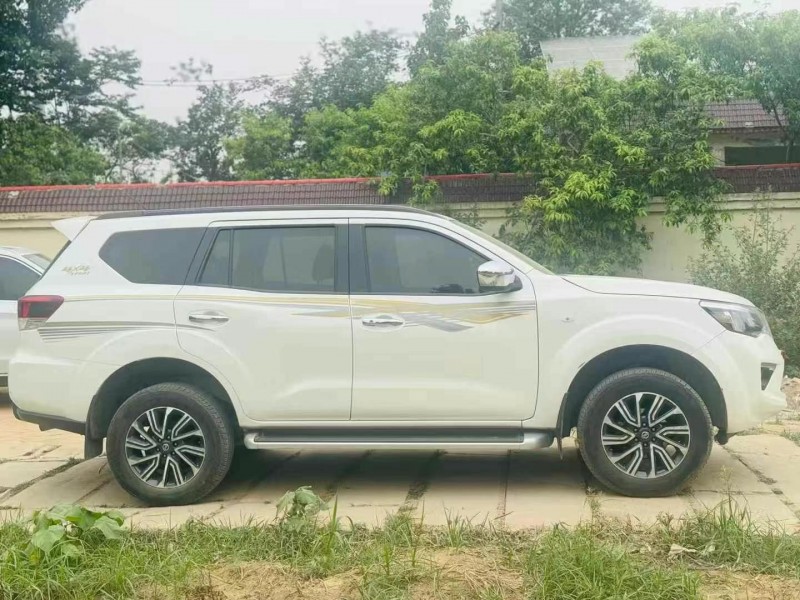 鶴壁19年日產途達6