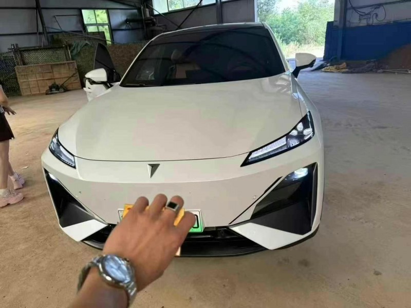 菏澤25年長安汽車深藍1