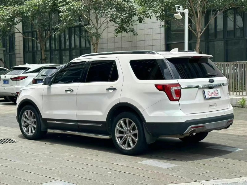 佛山17年福特探险者7