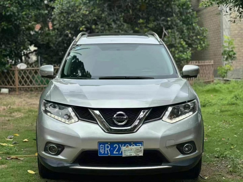 韶關14年日產奇駿1