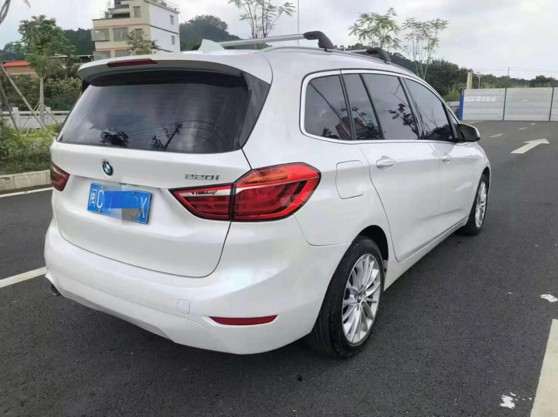 廣州19年寶馬2系8