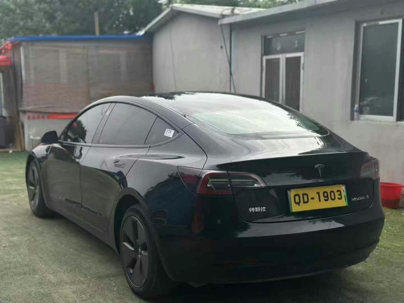 济宁23年特斯拉MODEL 37