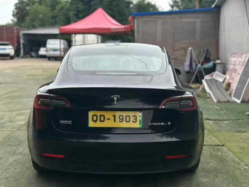 济宁23年特斯拉MODEL 39