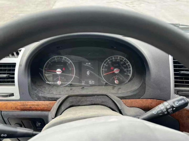 淄博21年金旅金旅考斯特4