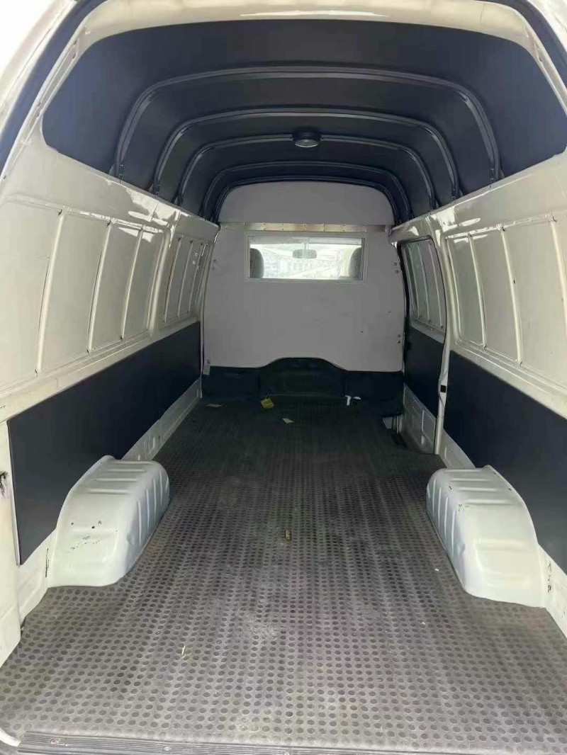 淄博21年金旅金旅考斯特6