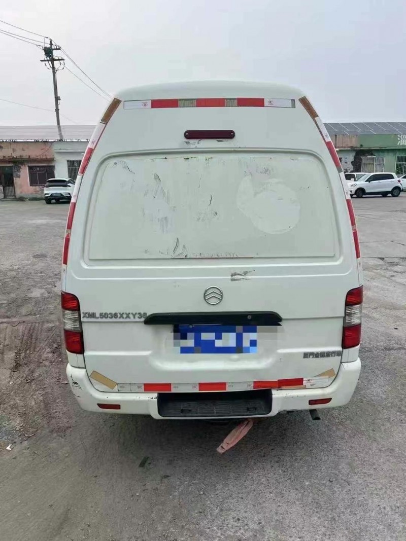 淄博21年金旅金旅考斯特9