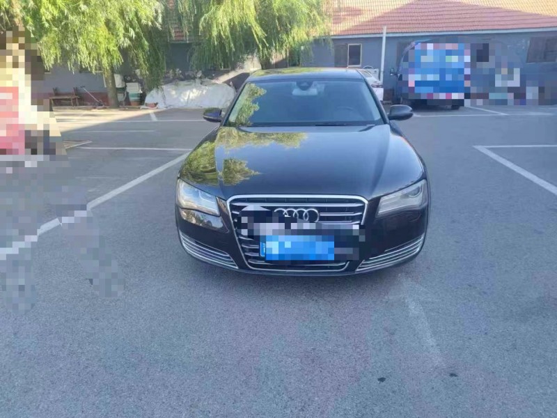 青岛13年奥迪A8L1