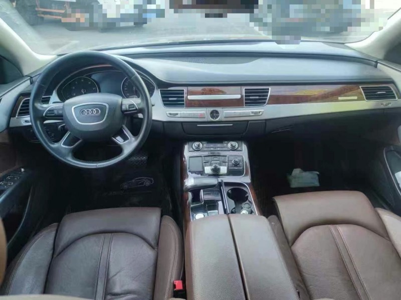 青岛13年奥迪A8L4