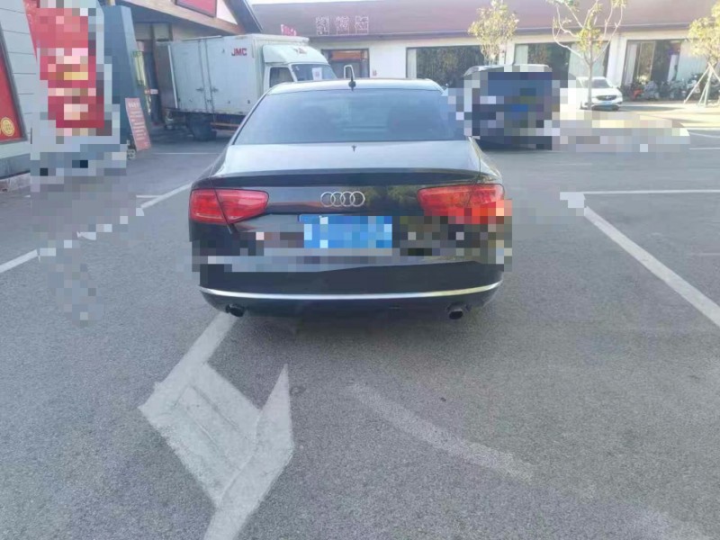 青岛13年奥迪A8L9