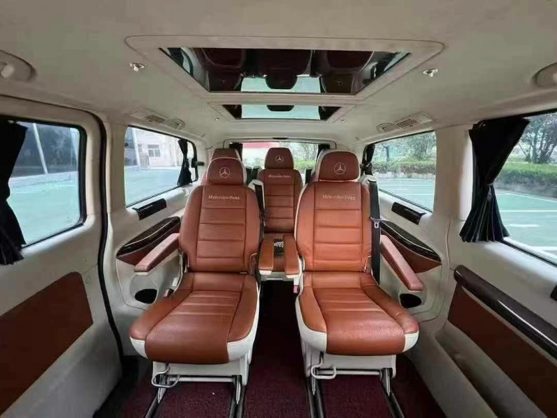 徐州14年奔驰威霆7