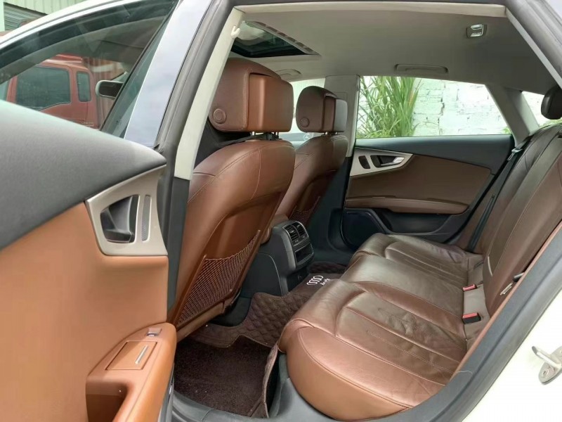 广州18年奥迪A7L9