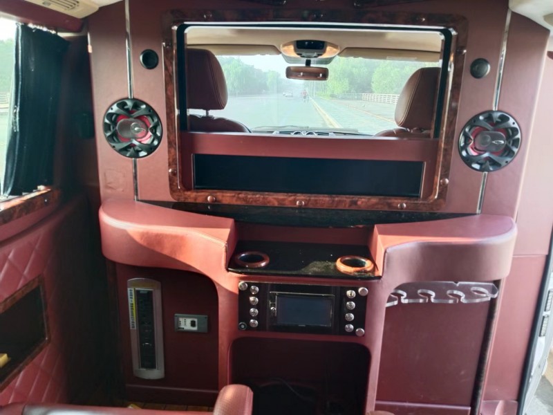 青岛13年奔驰威霆5