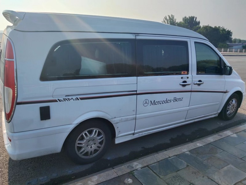 青岛13年奔驰威霆7