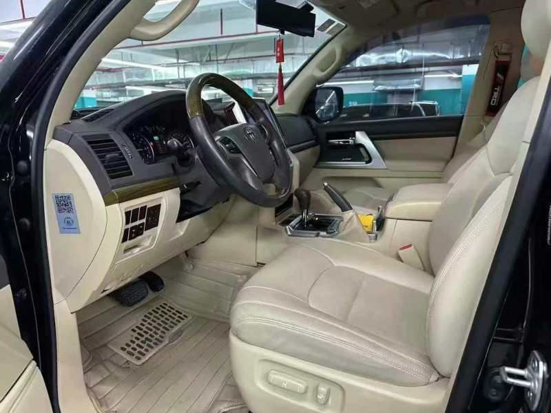 廣州16年豐田蘭德酷路澤4