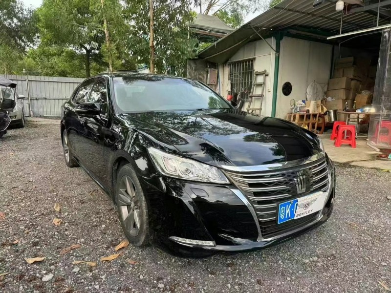 廣州17年豐田皇冠2