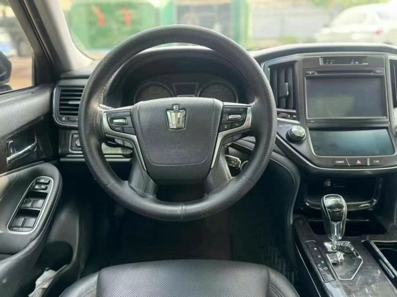 廣州17年豐田皇冠7