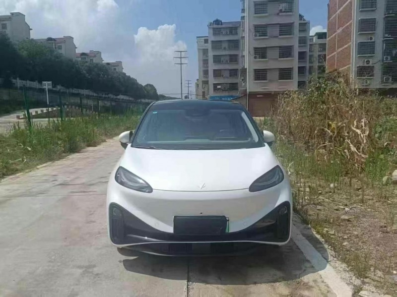 長沙25年極狐汽車考拉1