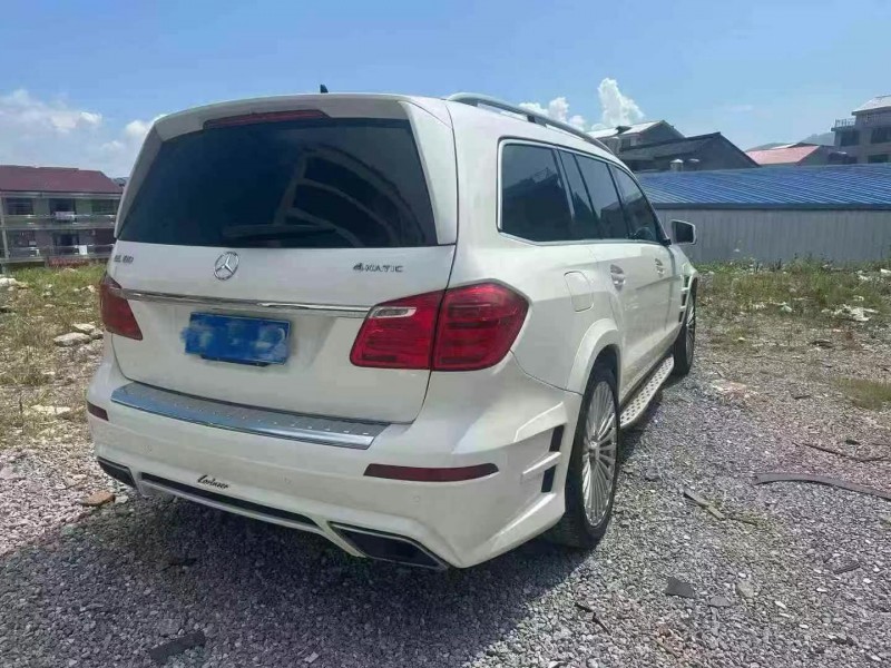 张家界17年奔驰GL9