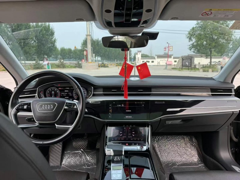 徐州21年奥迪A8L4