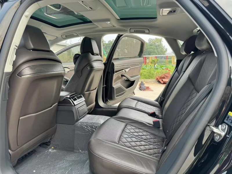 徐州21年奥迪A8L7