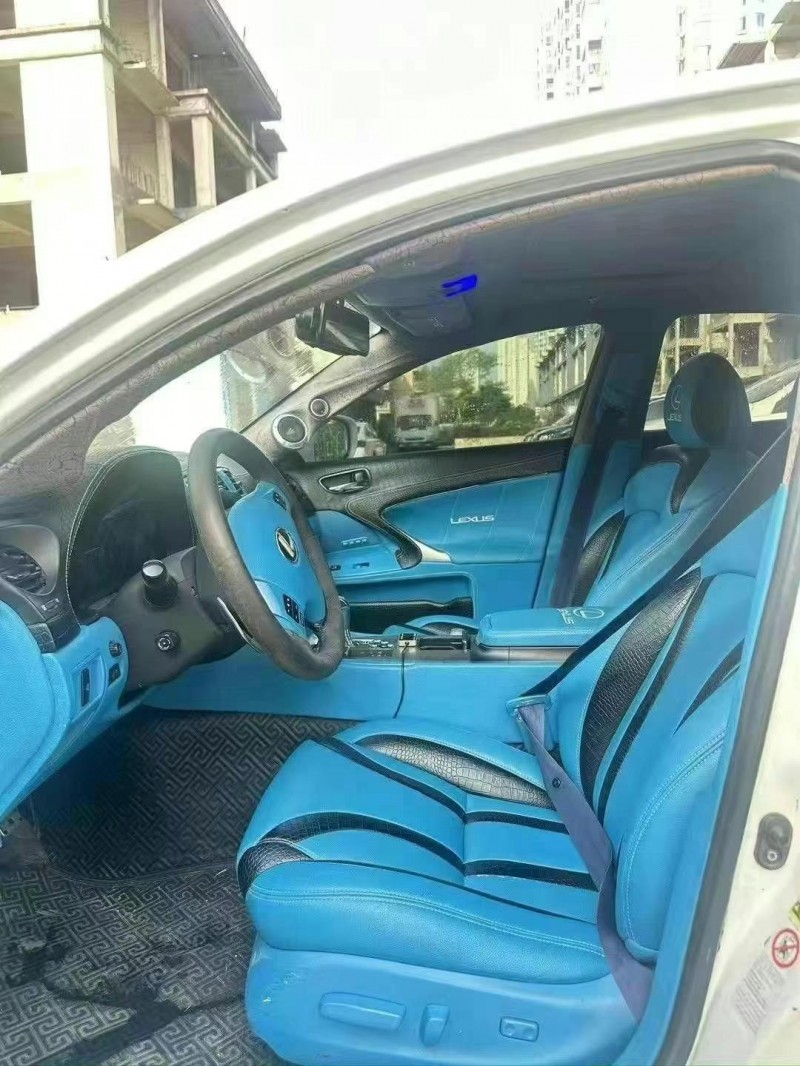 南宁07年雷克萨斯IS5