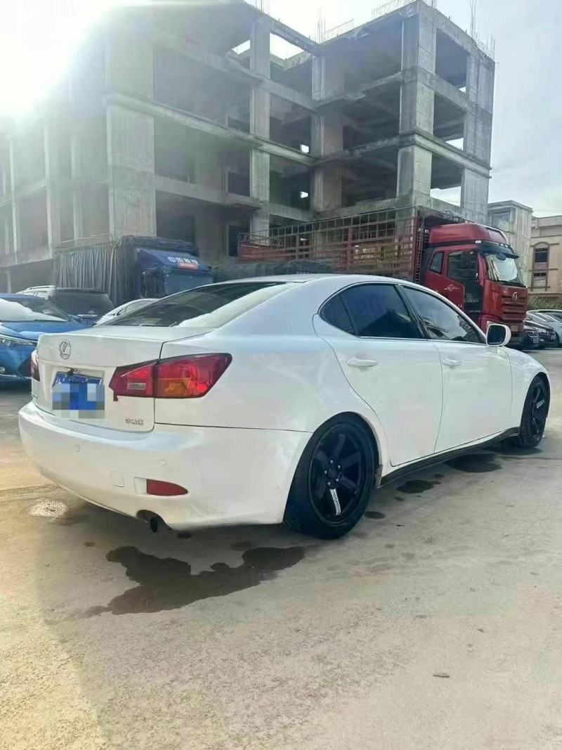 南宁07年雷克萨斯IS7
