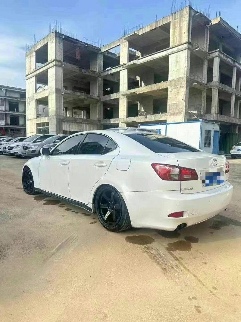 南宁07年雷克萨斯IS8
