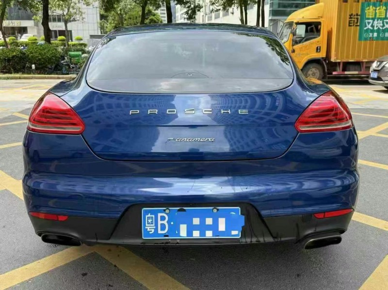 深圳15年保時捷帕拉梅拉5
